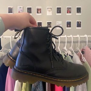 black doc martens!!